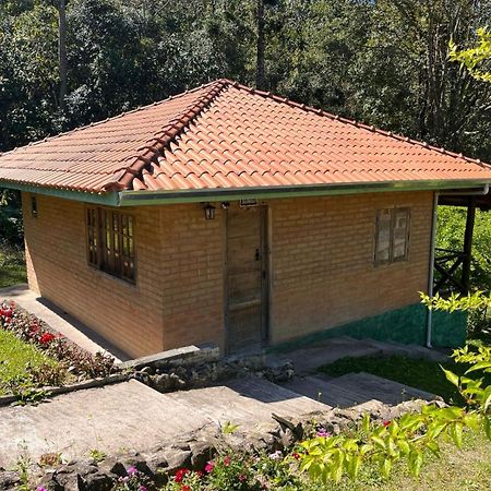 Solar Dos Canarios Sao Bento do Sapucai Ngoại thất bức ảnh