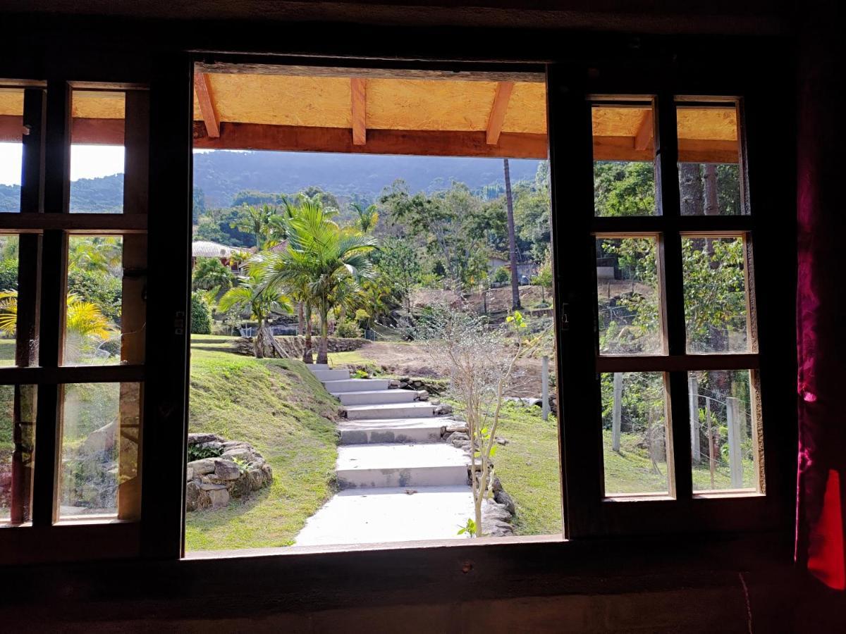 Solar Dos Canarios Sao Bento do Sapucai Ngoại thất bức ảnh
