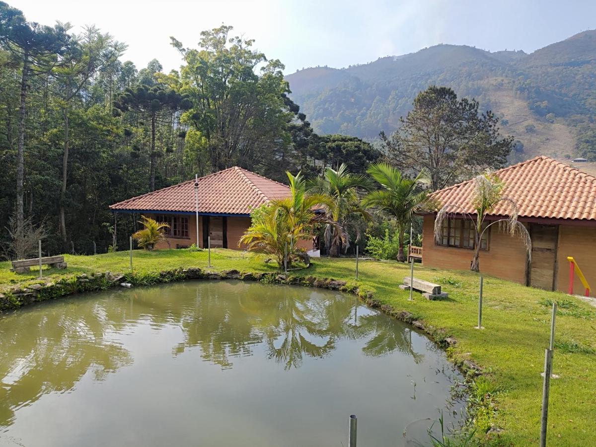 Solar Dos Canarios Sao Bento do Sapucai Ngoại thất bức ảnh