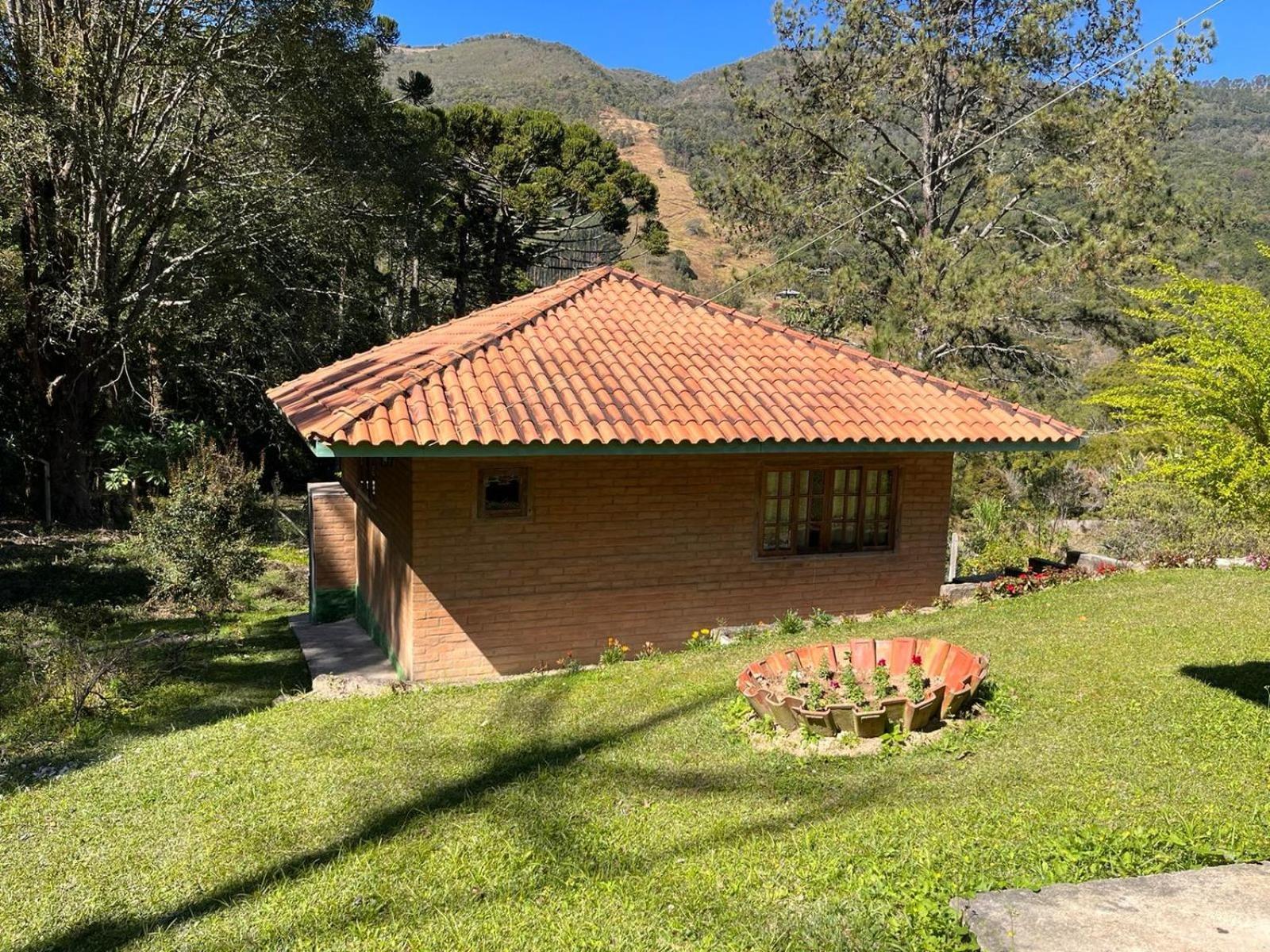 Solar Dos Canarios Sao Bento do Sapucai Ngoại thất bức ảnh